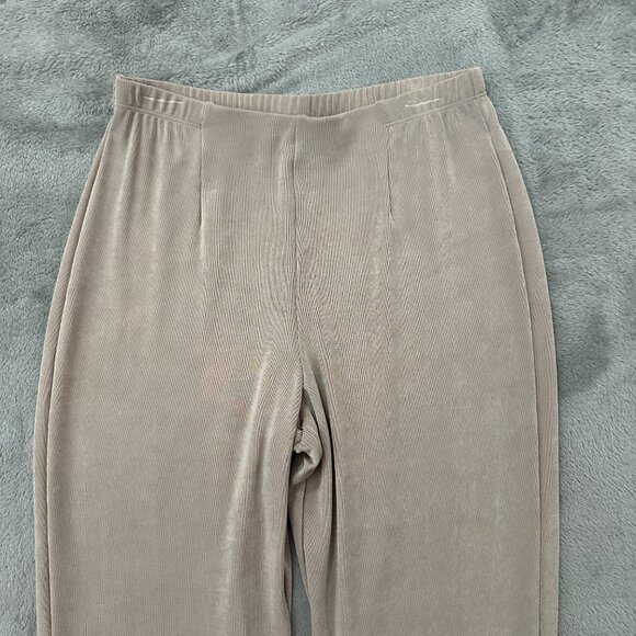 Chico's Travelers Straight Leg Pull On Slinky Pants 1 Short MEDIUM Beige - Picture 2 of 6